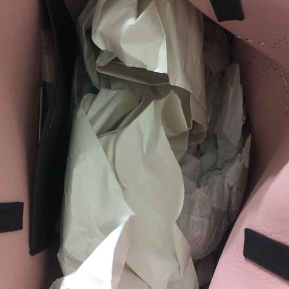 SOLD NWT KATE SPADE ON PURPOSE LEATHER CAT TOTE - Picture 8 of 8